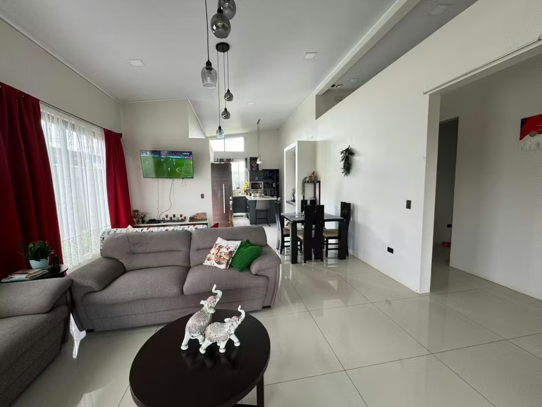Hermosa casa en venta en Ciudad Quesada