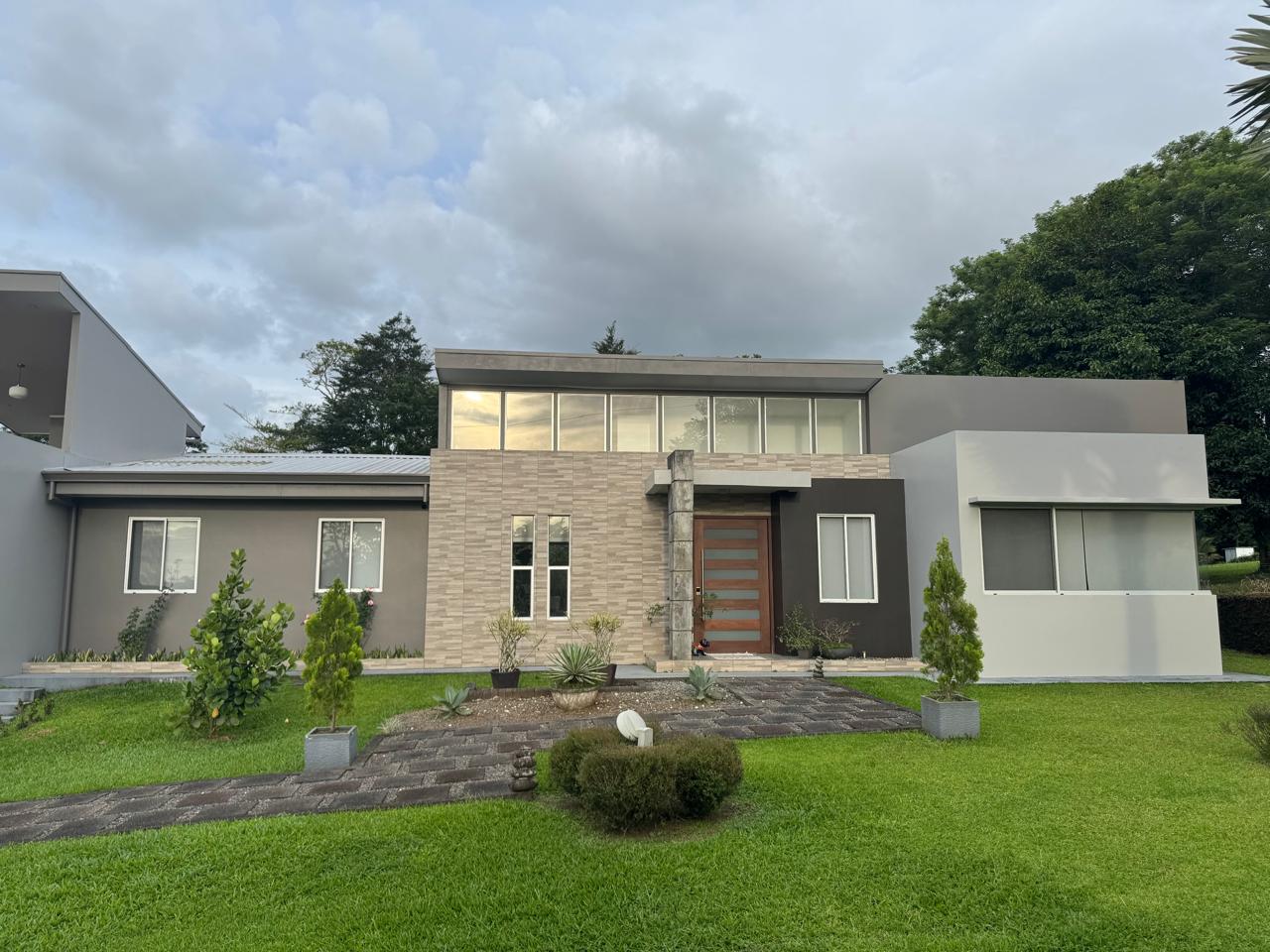 🇨🇷🏡 HERMOSA CASA EN VENTA